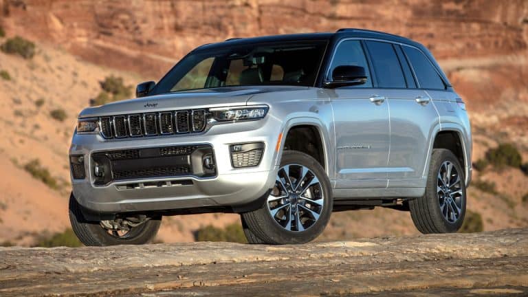 Fuel Efficient Driving: Jeep Grand Cherokee Fuel Economy Tips
